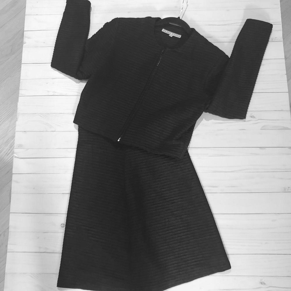 Geary Roark skirt suit-Black-4